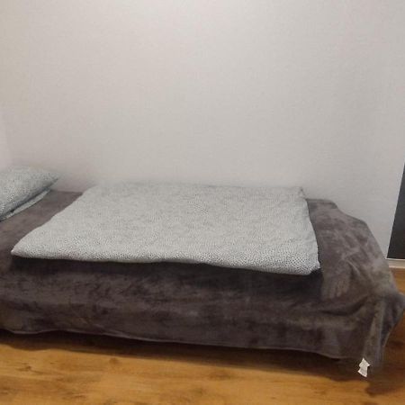 Schoene Sonnige Wohnung Jüchen Buitenkant foto