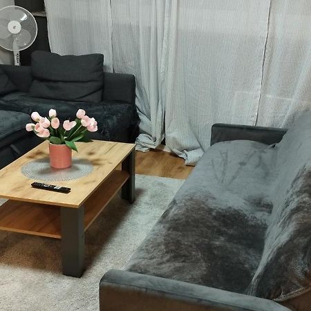 Schoene Sonnige Wohnung Jüchen Buitenkant foto